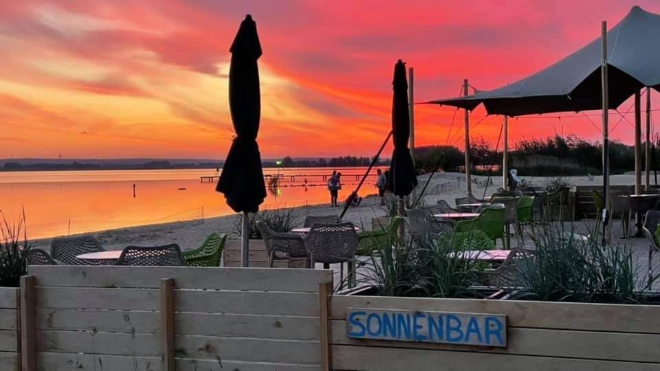 Seeliebe, 300 Meter Zum Wasser, Mit Terrasse Und Garten Лембрух Екстер'єр фото